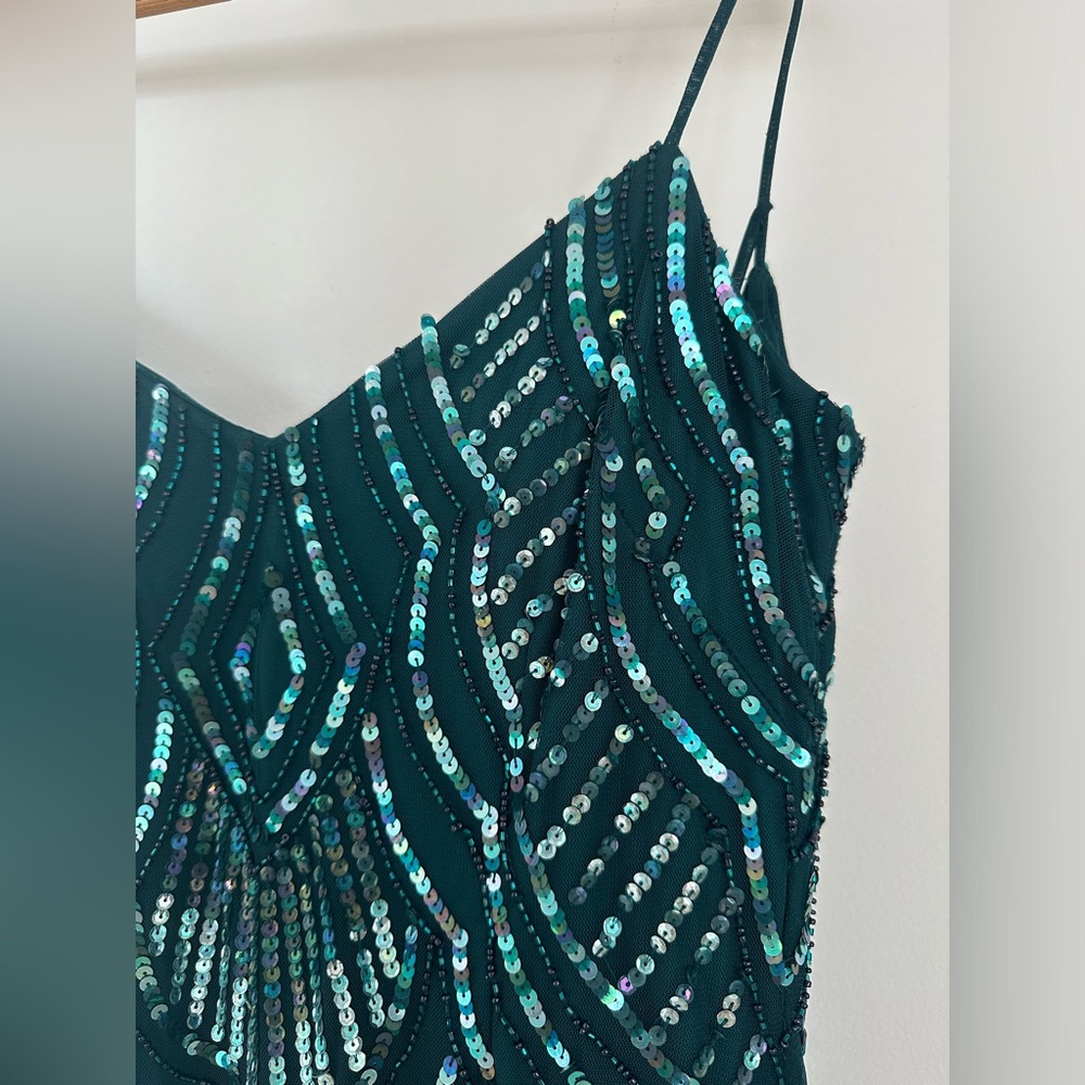 Emerald green, sequence gown